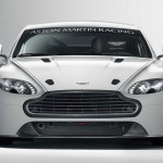 1 Aston Martin Vantage GT4 szemből