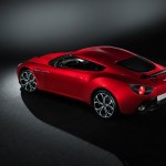 Egy piros Aston Martin V12 Zagato